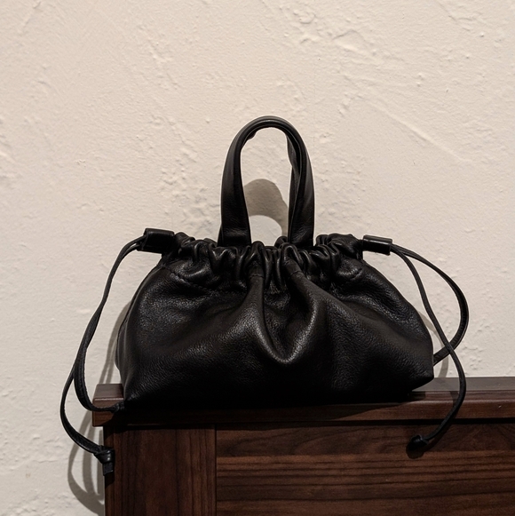 Madewell Mini Piazza Crossbody Bag in Black Leather - Picture 6 of 10